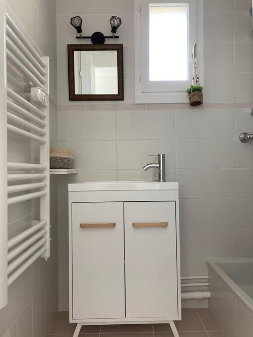 Cabourg, Appartement T2 Acces Direct Mer Luaran gambar