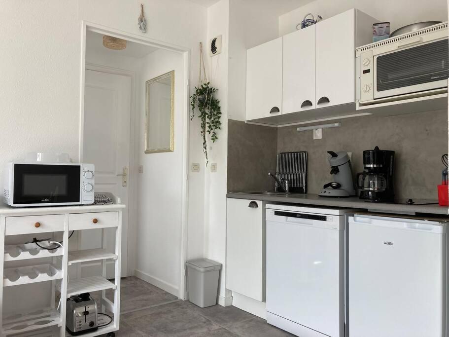 Cabourg, Appartement T2 Acces Direct Mer Luaran gambar